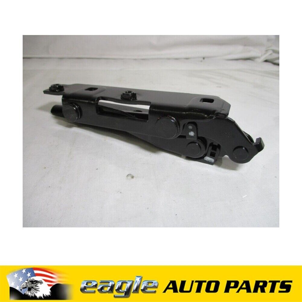 Genuine SAAB 9-3 2008 - 2011 R/H Front Bonnet Hinge # 12775658