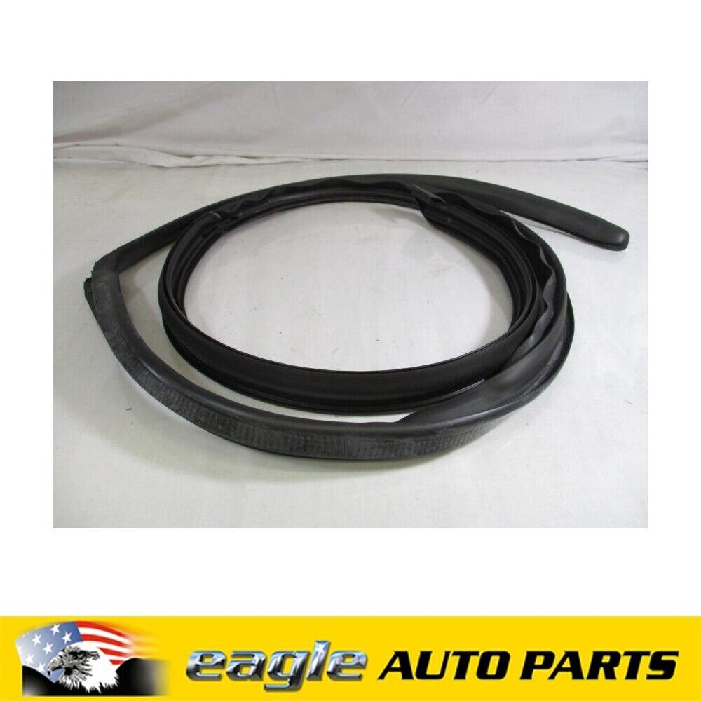 Genuine SAAB  9-5  1998 - 2000  4 Door R/H Door Weather Seal  # 4552089