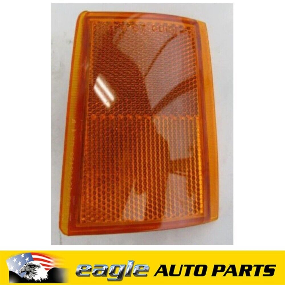 CHEV TRUCK 1988 - 1993 FRONT REFLECTOR R/H UPPER NOS # 5975198