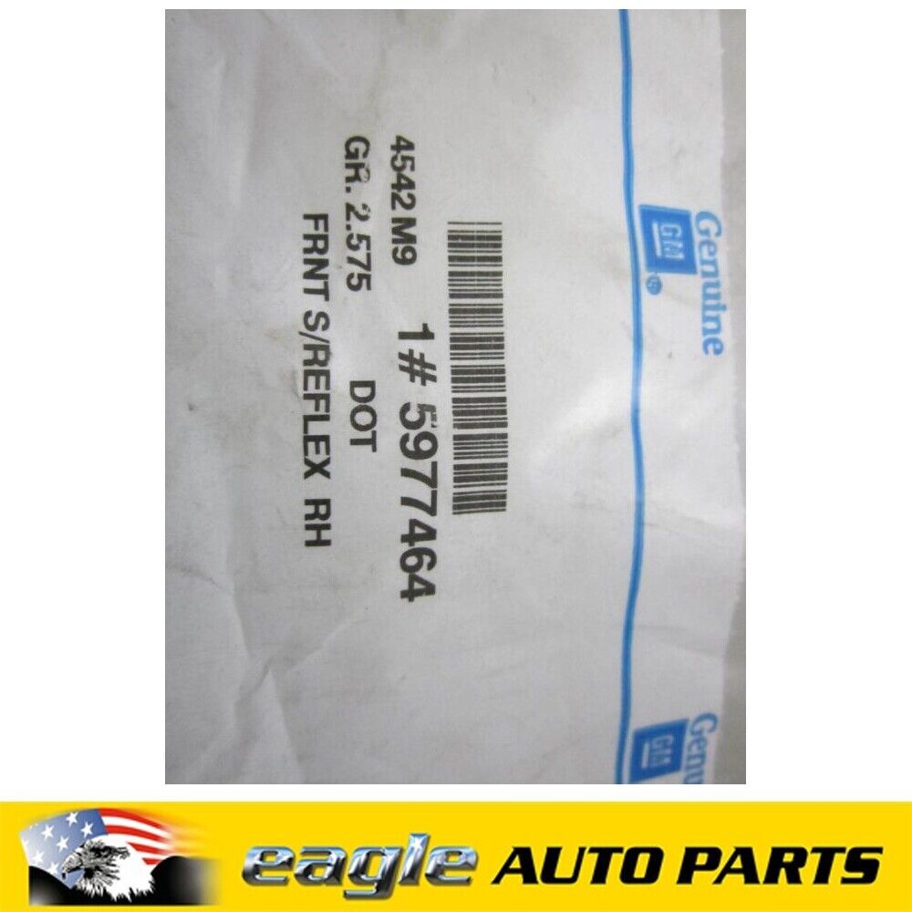 GMC C1500 C2500 C3500 1997 1998  R/H FRONT UPPER REFLECTOR # 5977464