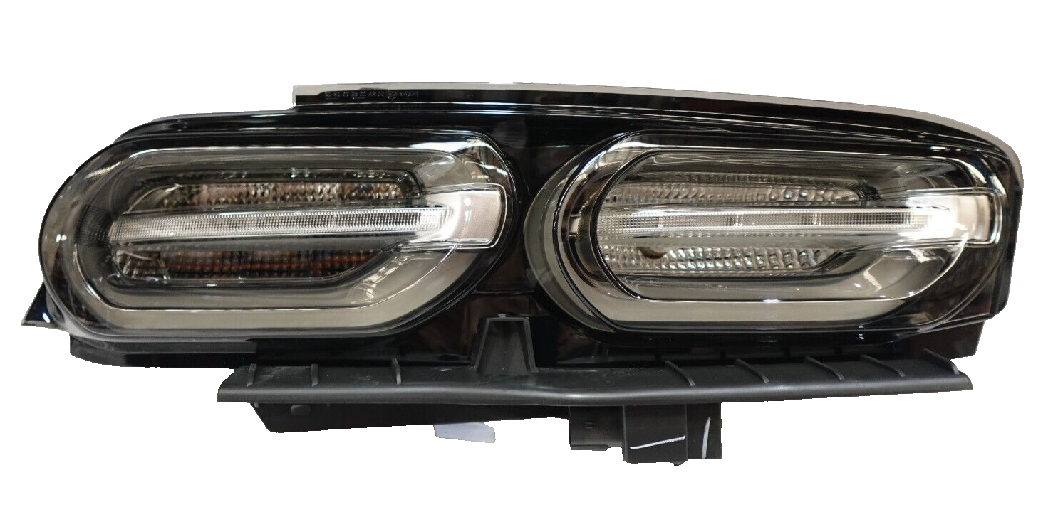 Chev Camaro Left Hand Side Tail Light 2019 2020 Genuine GM # 84725131