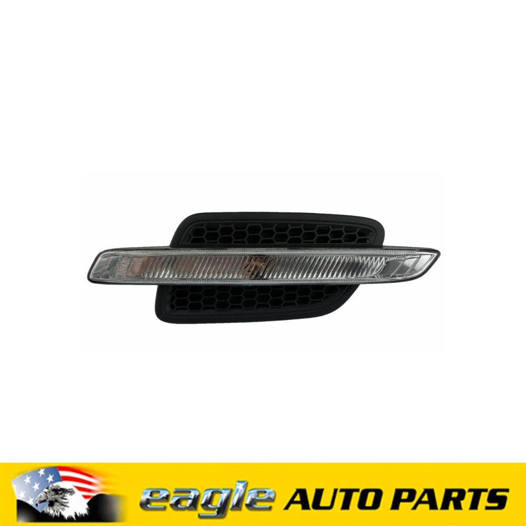 Holden VE Commodore Right Hand Side Fender Indicator Assembly Genuine GM