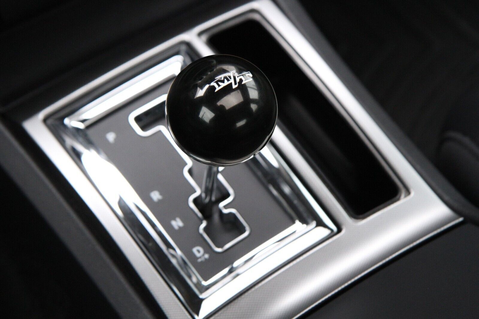 Holley Universal Fit M/T Mickey Thompson Logo Shift Knob # HO270-100