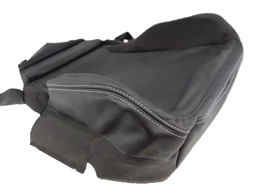 HSV VF GTS MY14 RIGHT HAND FRONT SEAT BASE TRIM COVER GENUINE