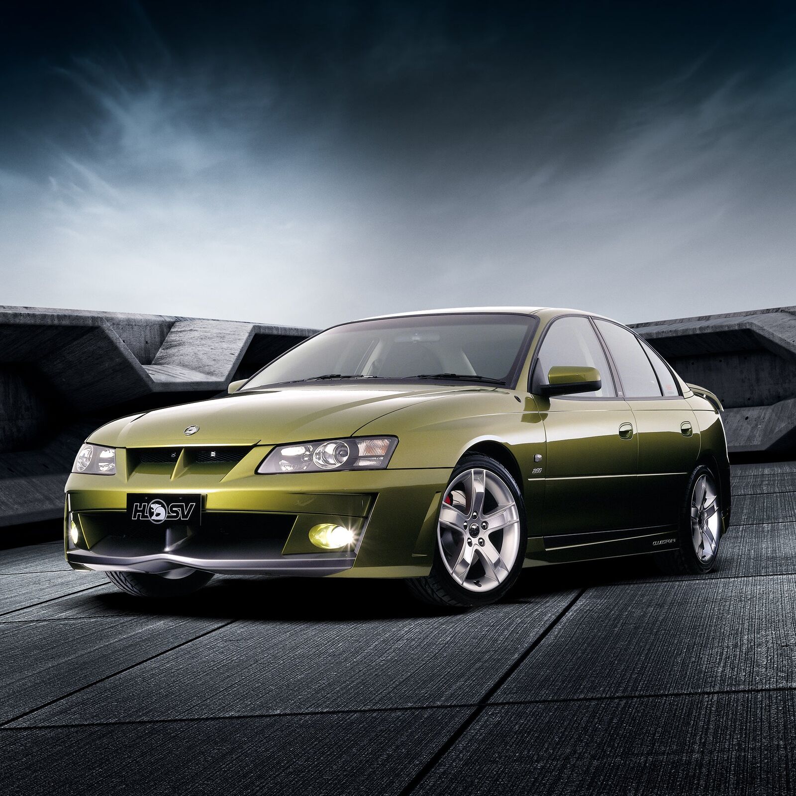 HSV VY R8 CLUBSPORT FRONT BUMPER BAR FACIA GENUINE # 14A1020601P