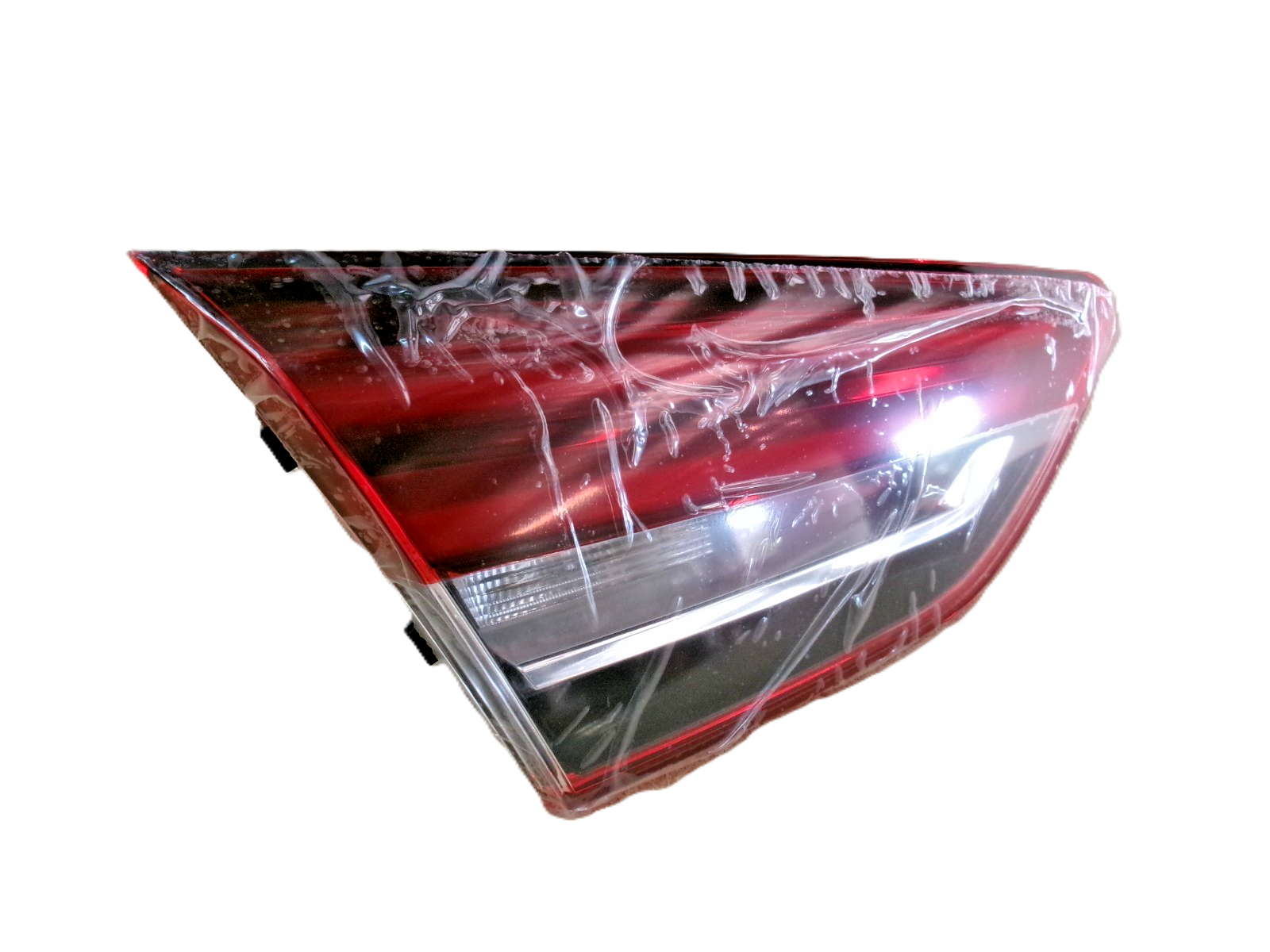 HOLDEN ZB COMMODORE LIFTBACK LEFT HAND LED TAILGATE LAMP 39108791
