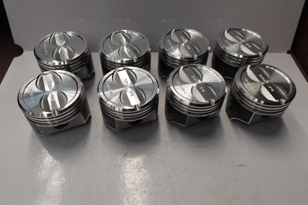 CHEV 305 V8 ENGINE PISTON SET PLUS .040" OVERSIZE COATED