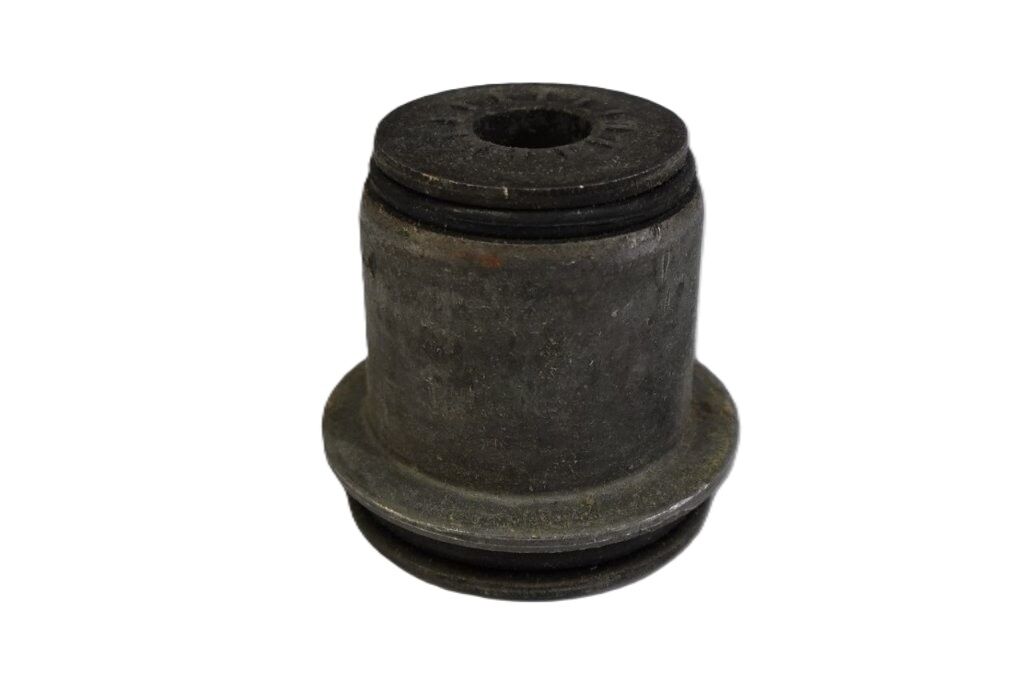 CHEV 99 - 04 C/K TRUCK 1500 FRONT UPPER CONTROL ARM BUSH  2WD & 4WD