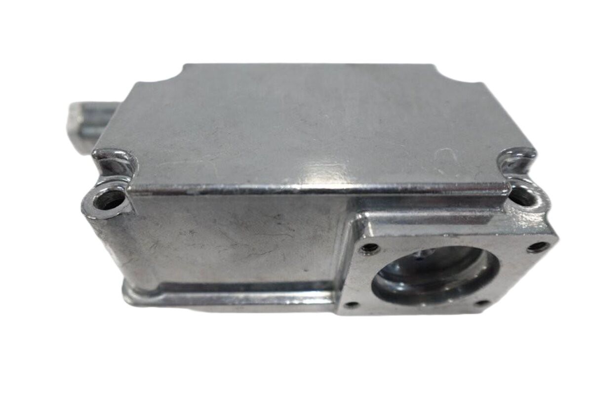 HOLLEY BRAWLER 600CFM CARBURETOR REAR FUEL BOWL TAKE OFF # 67271-REAR-TO
