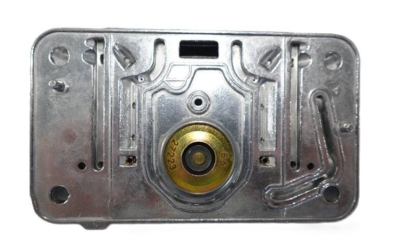HOLLEY 850CFM CARBURETOR REAR METERING BLOCK TAKE OFF # 850-REAR-MB-TO