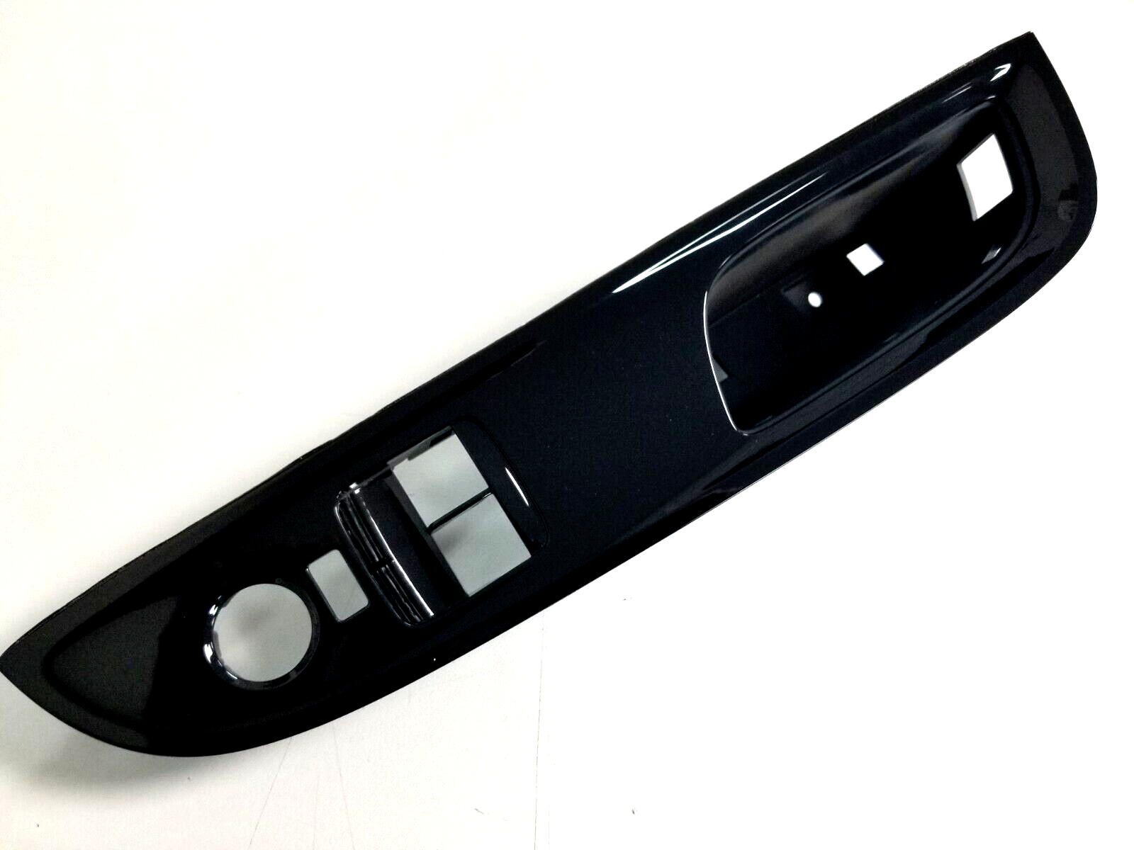 Holden VF Commodore Ute Right hand Front Door Switch Panel Genuine GM