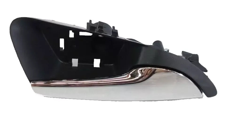 HOLDEN VF COMMODORE / WN STATESMAN CAPRICE RIGHT HAND FRONT INNER DOOR HANDLE GENUINE 92509304