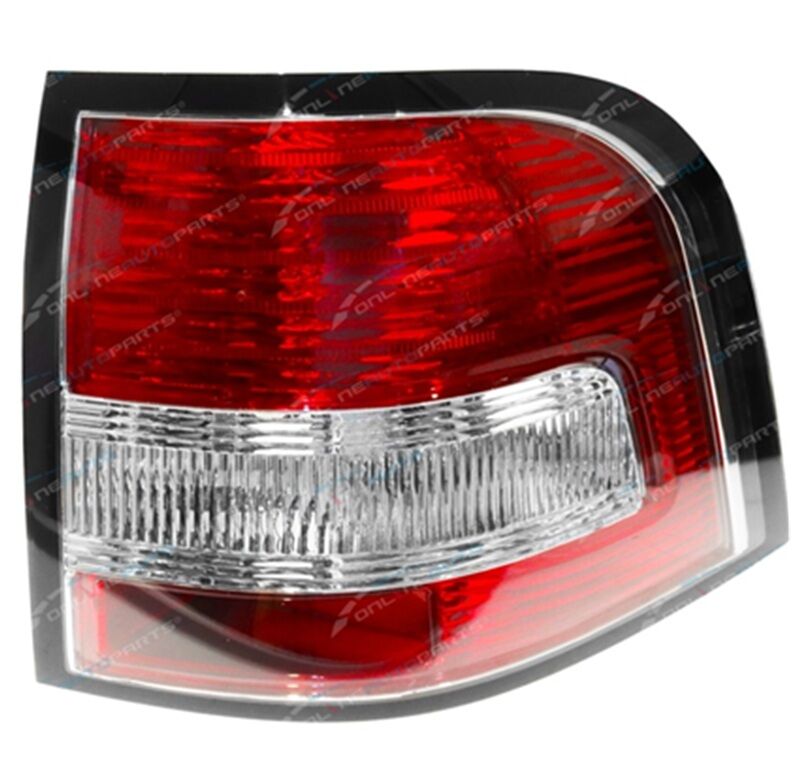 HOLDEN VE VF COMMODORE SPORTSWAGON RIGHT HAND REAR LED TAIL LIGHT