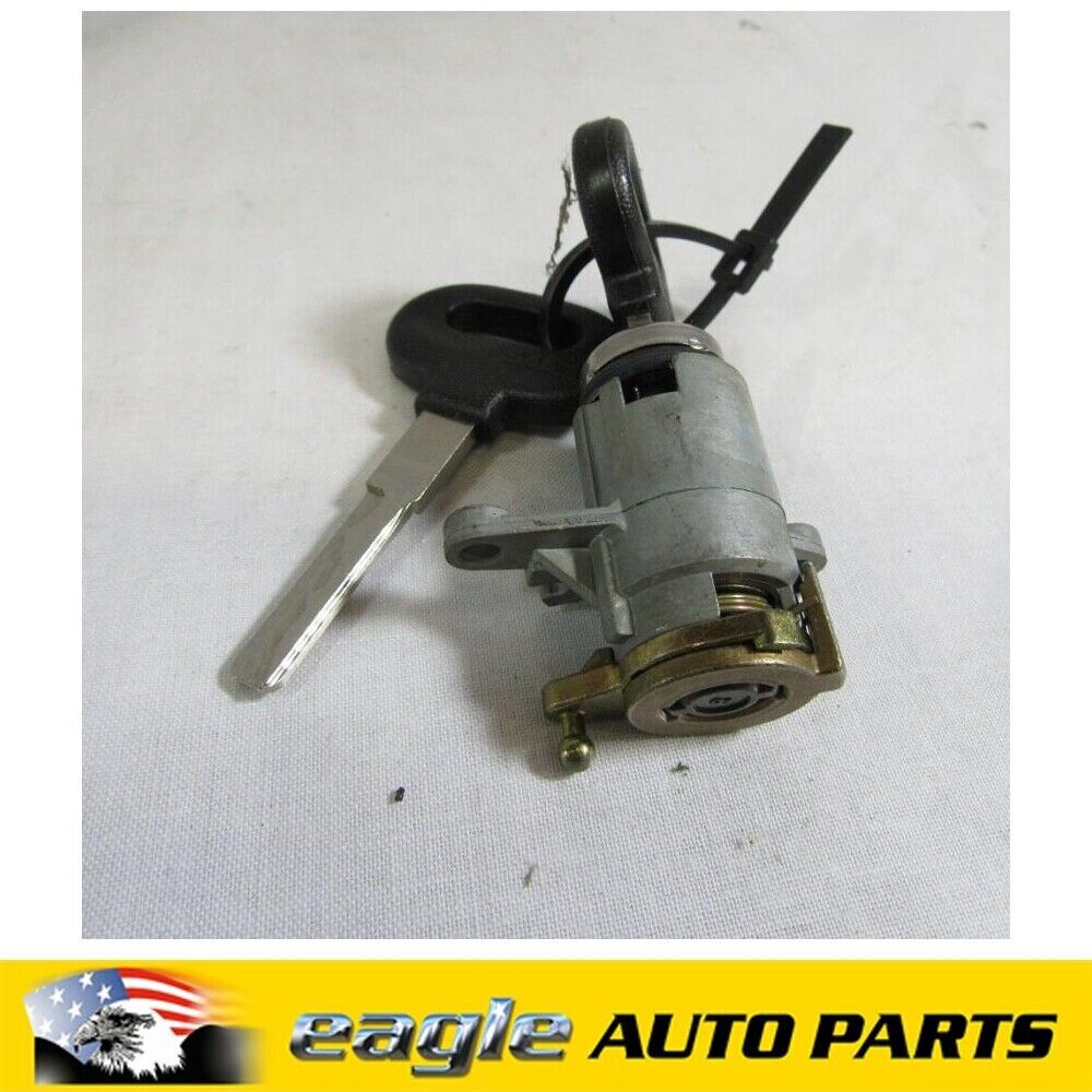Genuine SAAB 9000 1985 - 1998 R/H Front Door Lock with 2 Keys # 9746405