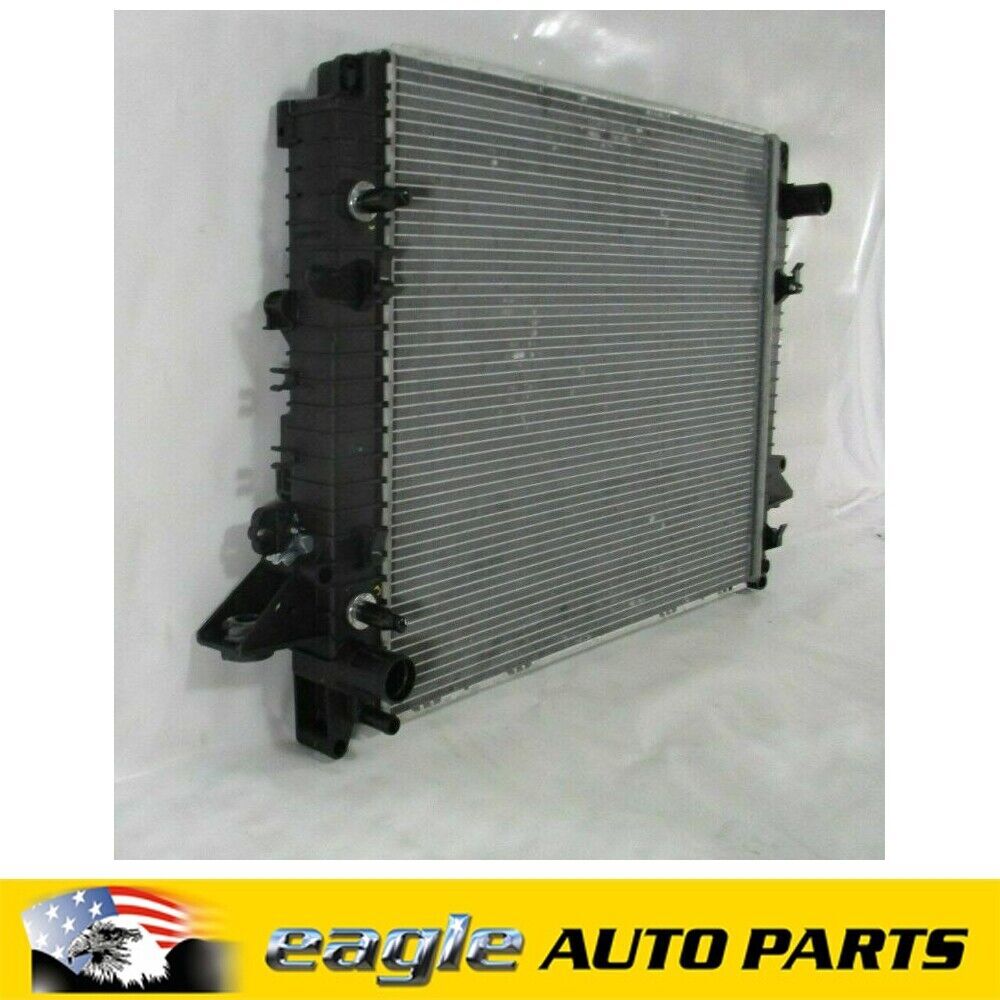 LAND ROVER DISCOVERY TD V6 RADIATOR 2005 - 2013 GENUINE OEM # LR021778